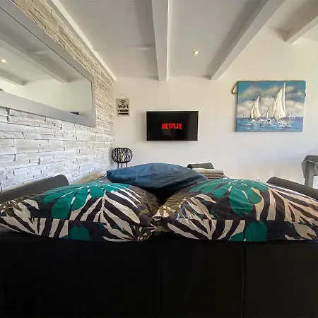 Vuemer - Grande Terrasse De 45m2 Vue Piscine Parking * Bandol