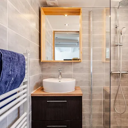 Vuemer - Grande Terrasse De 45m2 Vue Piscine Parking Daire *