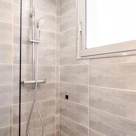 Daire Vuemer - Grande Terrasse De 45m2 Vue Piscine Parking Bandol